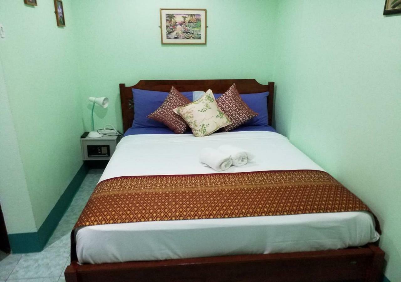 Rung Tawan Hostel Παραλία Κάτα Εξωτερικό φωτογραφία