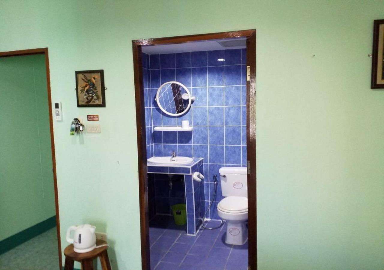 Rung Tawan Hostel Παραλία Κάτα Εξωτερικό φωτογραφία