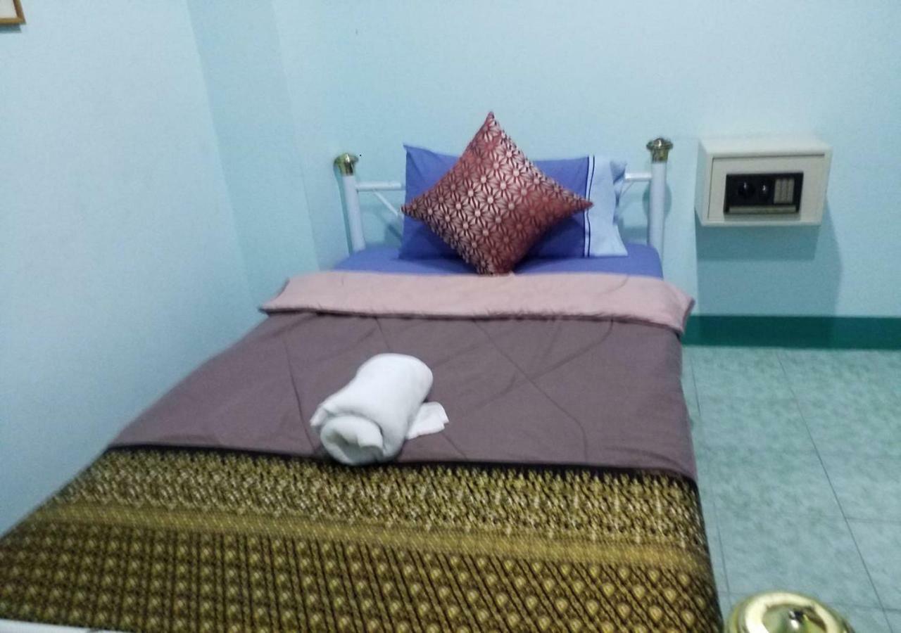 Rung Tawan Hostel Παραλία Κάτα Εξωτερικό φωτογραφία