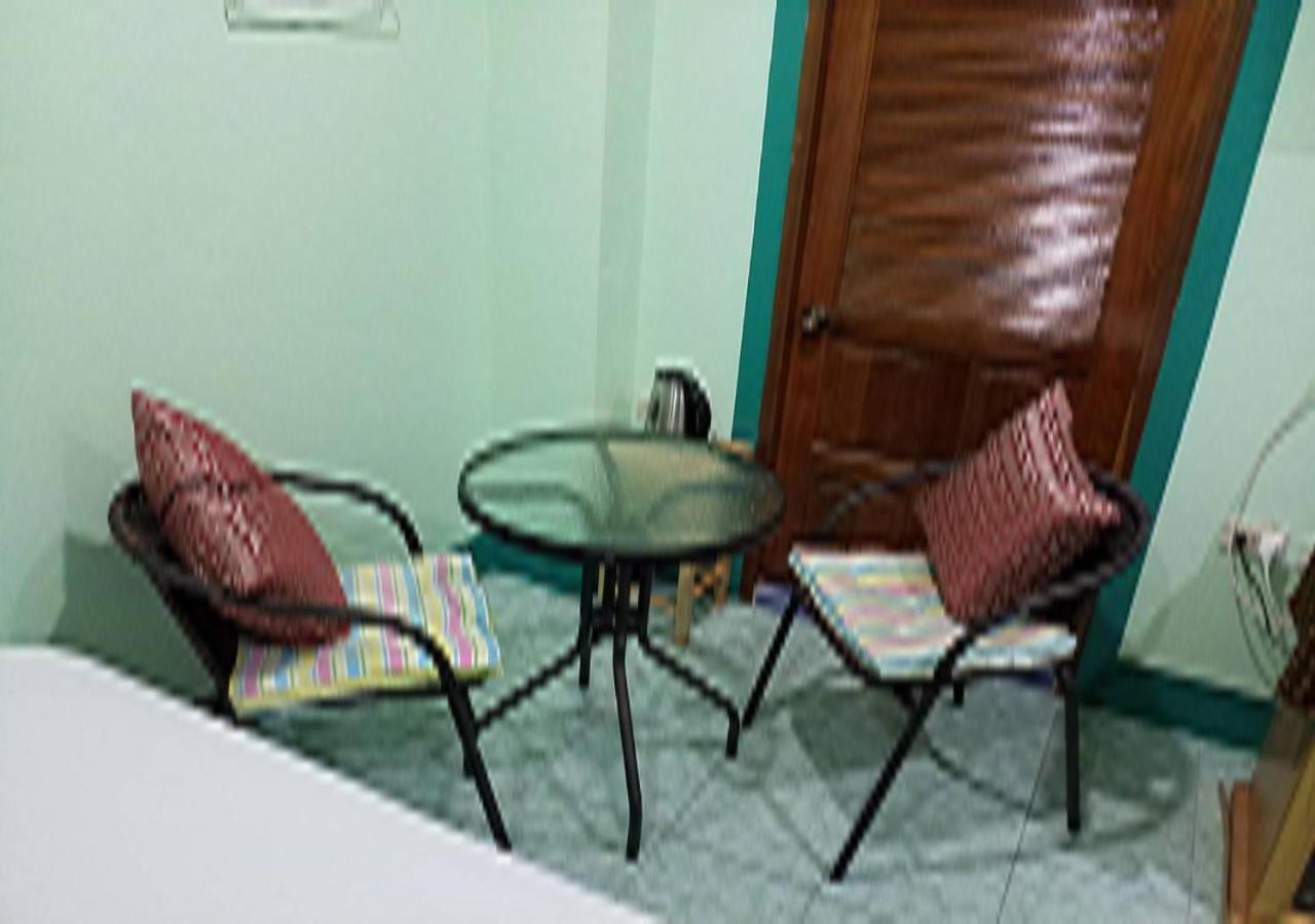 Rung Tawan Hostel Παραλία Κάτα Εξωτερικό φωτογραφία