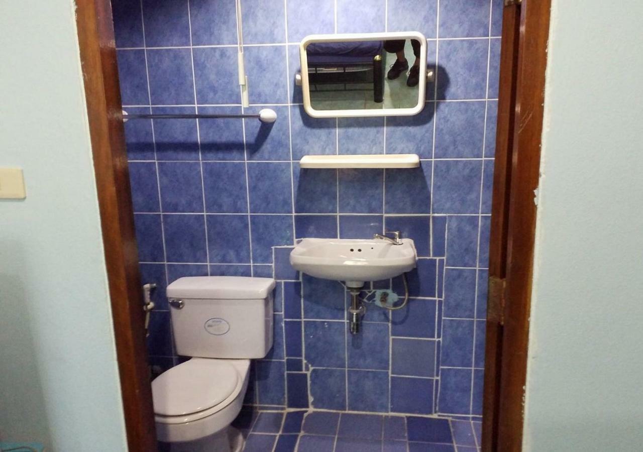 Rung Tawan Hostel Παραλία Κάτα Εξωτερικό φωτογραφία